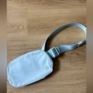 Lululemon Everywhere Belt Bag